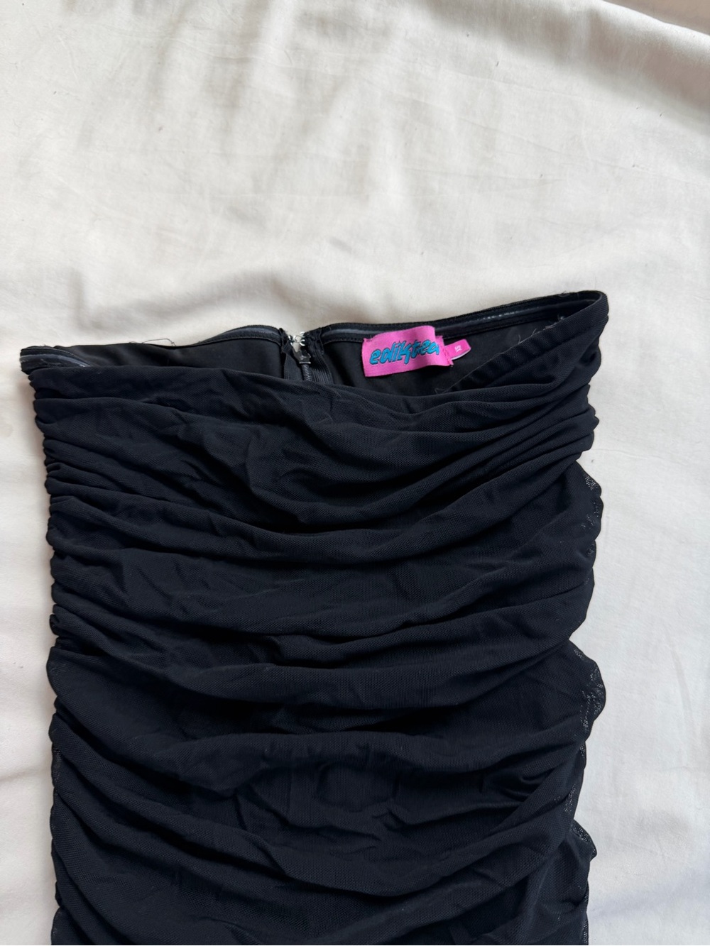 Edikted Ruched Mini Dress Strapless - Picture 2 of 4